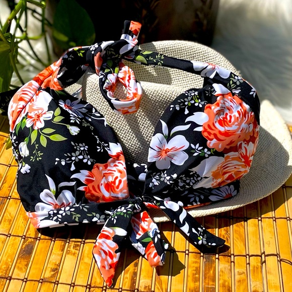 Cupshe Other - Cupshe Floral 👙 Bikini Top
